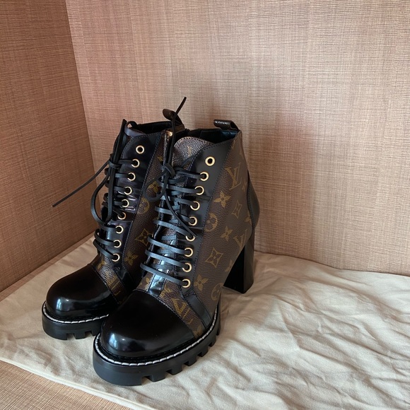 Luis Vuitton - Picture 3 of 10